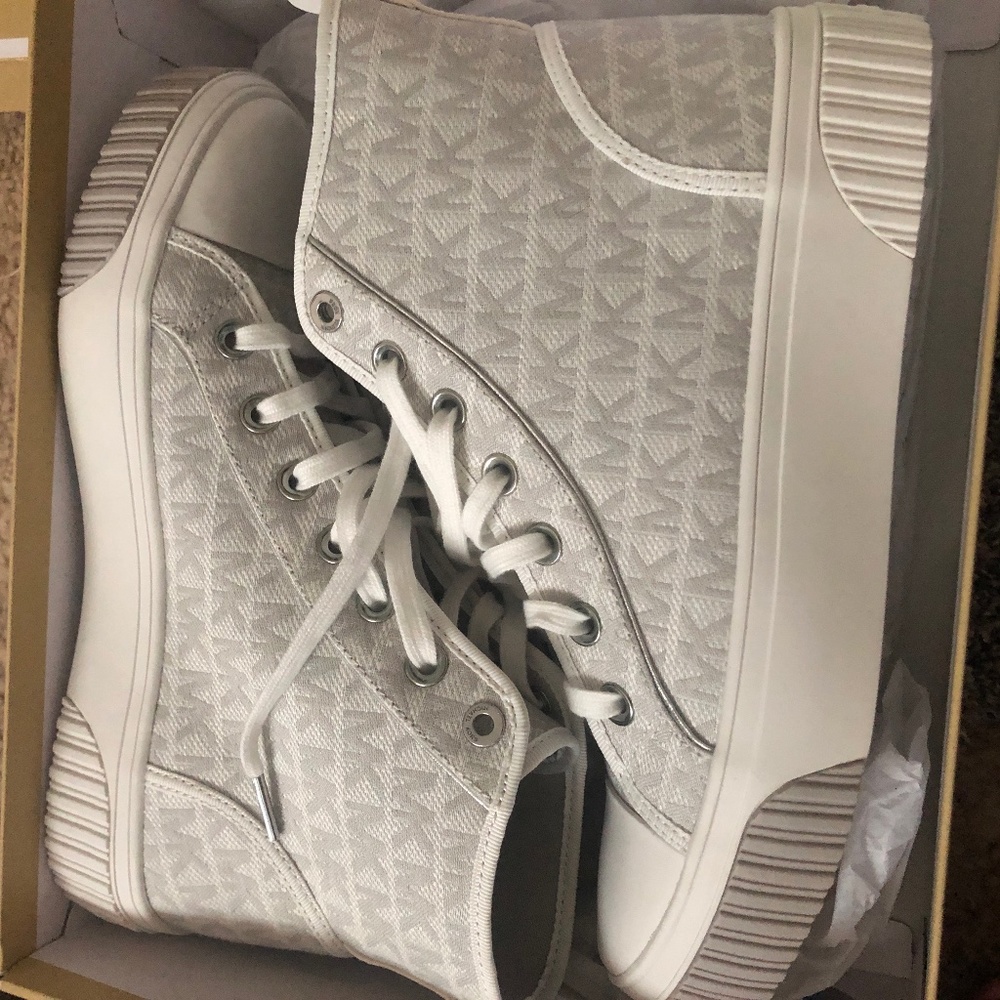 Mk shoes